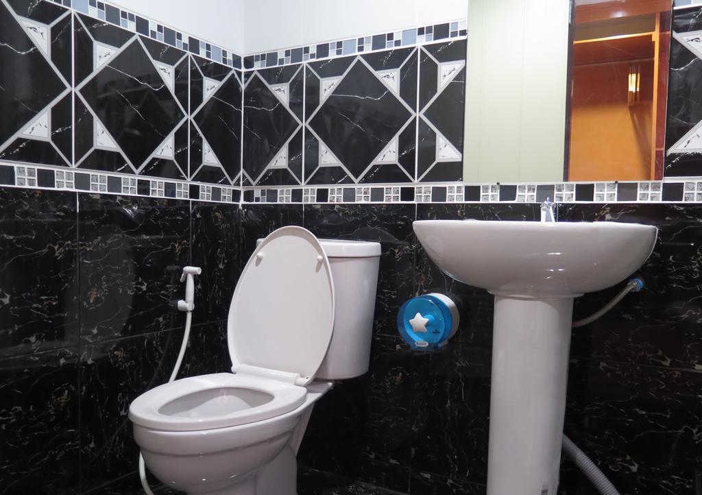 Your Place Inn Szurin Kültér fotó